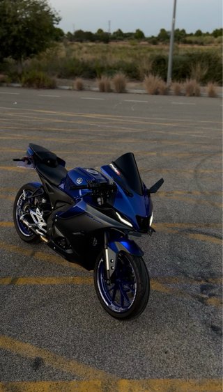 Yamaha YZF R125 Sportbike Azul/Negro