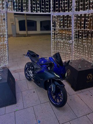 Yamaha YZF R125 Sportbike Azul/Negro