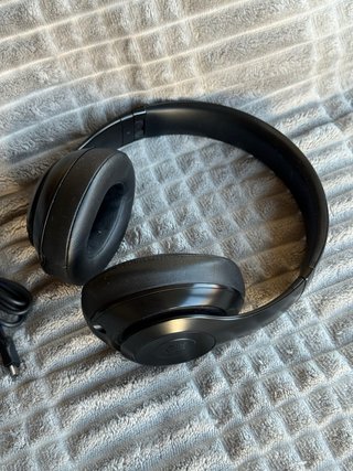 Auriculares Beats Studio3 Negros y Plateados