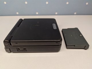 Nintendo Game Boy Advance SP Negra AGS 001 (LEED)