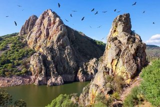 PROPIEDAD ÚNICA IDEAL PROYECTO TURÍSTICO MONFRAGÜE