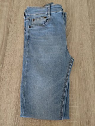 Pantalones vaqueros azules, 10€ unidad