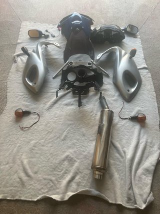 Suzuki SV 650 Naked Azul