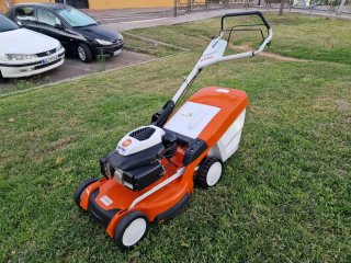 Corta césped profesional Sthil modelo RM.655v