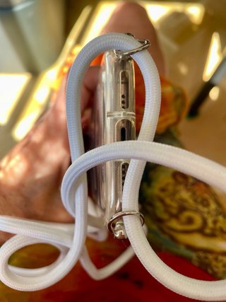 Funda iPhone XS con cuerda blanca