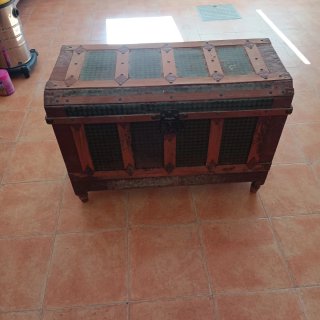 Baúl antiguo sin restaurar