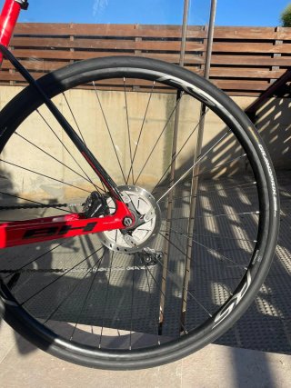 Bicicleta BH Quartz Disc Talla XL Roja