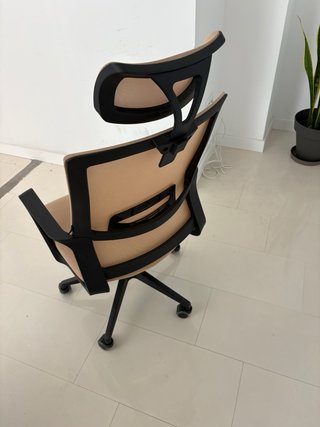 Silla Oficina SKLUM Beige/Negra