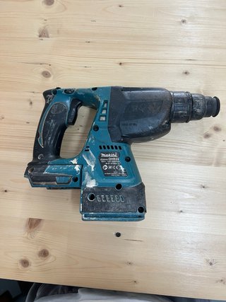 Martillo Rotativo Makita DHR 242