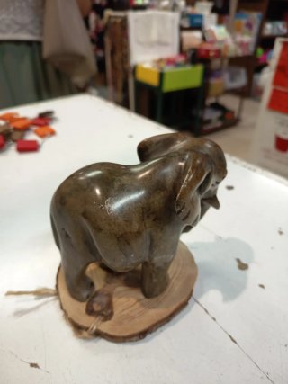 Figura di Elefante Africano in Pietra