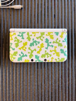 Nintendo 3DS XL Luigi