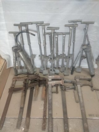 Sargentos y Bombas de Obra