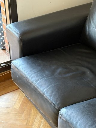 Precioso Sofá de 3 plazas piel negro. Negociable.