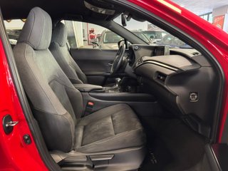 Lexus UX 2.0 250h Business