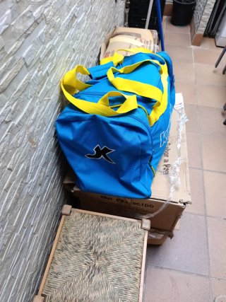 Bolsa de deporte Kipsta 60L azul y amarilla