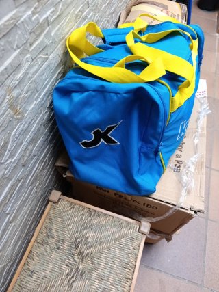 Bolsa de deporte Kipsta 60L azul y amarilla