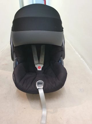 Huevito Cybex con adaptadores Bugaboo