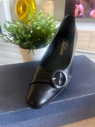 Zapatos de salón negros Salones