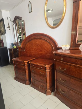 Conjunto dormitorio.