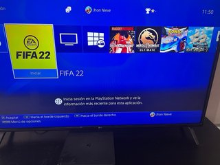 PS4 Slim 1TB + 2 Mandos (1 mando oficial + cables)