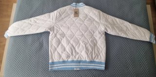 Chaqueta Celta College Hummel Blanca y Celeste.
