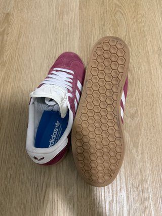 Adidas Gazelle granate talla 41