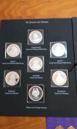 Monedas y medallas P. Bajos