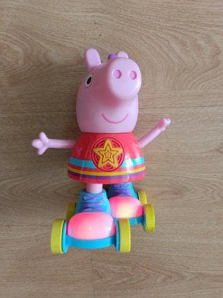 Juguete Peppa Pig patinadora