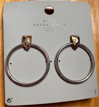 Pendientes Zara. NUEVOS CON ETIQUETA