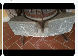 Antico strizzo in legno e metallo