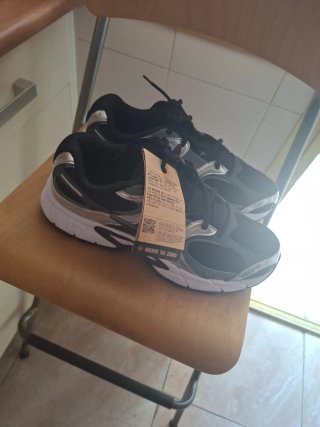 Nike v5 rnr negro gris blanco talla 43 nuevo