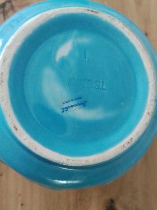 Macetero azul de cerámica