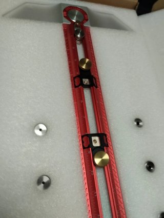 Escuadra carpintería aluminio roja