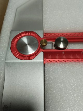 Escuadra carpintería aluminio roja