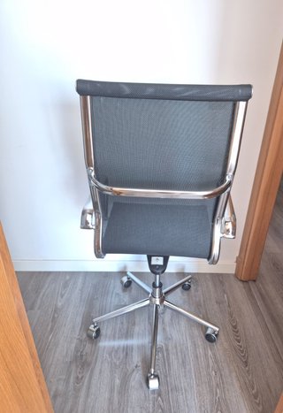 Silla Oficina DOMI Cromada y malla de fibra