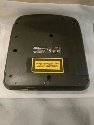 Reproductor CD Sanyo BassXpander Portátil