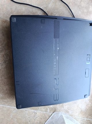 Consola Sony PS3 Slim Negra