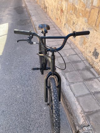 Bicicleta BMX Negra Infantil