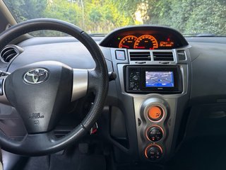 Toyota Yaris 2011