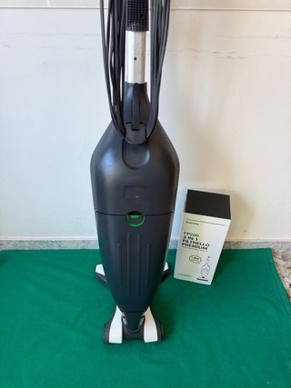 Folletto vk200 tutta originale in garanzia