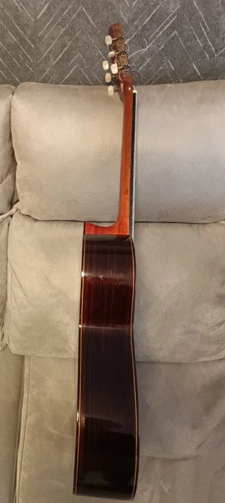 Guitarra Alhambra artesanal año 1977