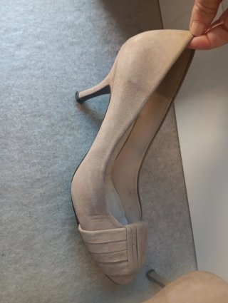 Zapatos de tacón beige