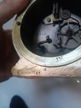 Reloj de PH MOUREY antiguo dorado