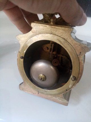 Reloj de PH MOUREY antiguo dorado