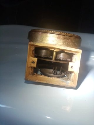 Reloj de PH MOUREY antiguo dorado