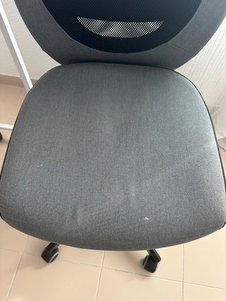 Silla de escritorio ergonómica gris
