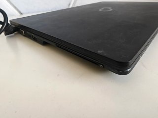 Portátil Fujitsu U747 i5 para piezas
