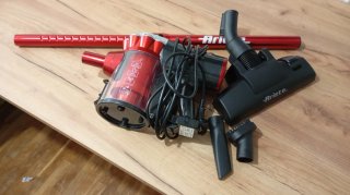 Aspiradora Ariete Handy Force 2761 Roja