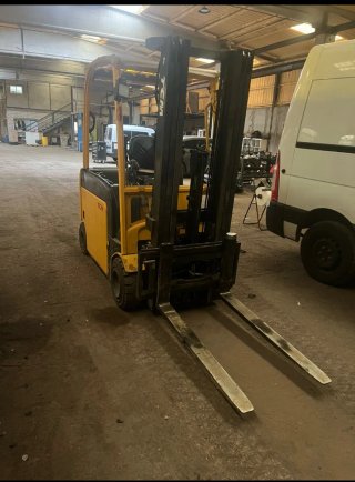 Carretilla TCM Eléctrica 2T 5m 2018