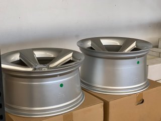 2+2 llantas en 9 y 10x19 5x120 para serie 5